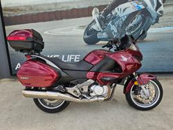 Honda NT700V Deauville