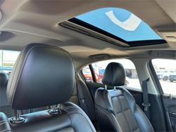 2015 Holden Commodore SS V Redline VF Series II MY16 Slipstream Blue