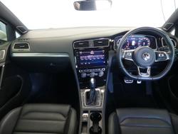 2020 Volkswagen
                Golf 110TSI Highline