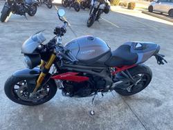 2015 Triumph SPEED TRIPLE R-ABS Grey