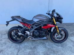 Triumph Speed Triple R-ABS