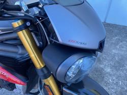 2015 Triumph SPEED TRIPLE R-ABS Grey