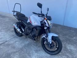 2014 Yamaha FZ1N White