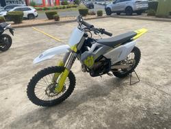 2024 Husqvarna FC450 White
