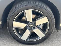 2024 Hyundai
Santa Fe Hybrid Elite