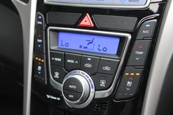 2015 Hyundai i30 SR Premium GD3 Series II MY16 Fiery Red