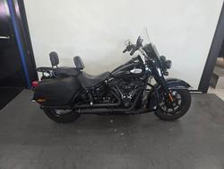 Harley-Davidson FLHCS Heritage Classic 114