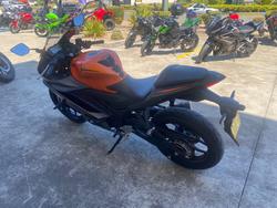 2022 Yamaha YZF-R3 Orange