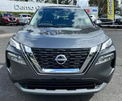 2025 Nissan X-TRAIL ST