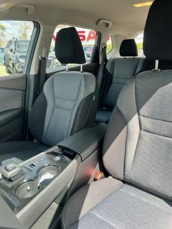 2025 Nissan X-TRAIL ST