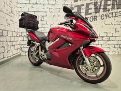 Honda VFR800FI