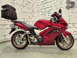 2006 Honda VFR800Fi VFR Red