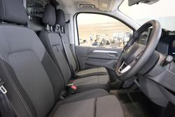 2025 Volkswagen Transporter TDI390