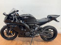 2023 Yamaha YZF-R7LA Black