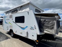 2017 Jayco Expanda 16.49-3 Toilet/Shower Combo