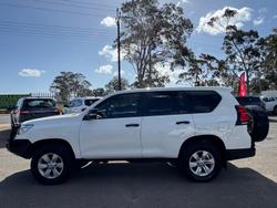2022 Toyota
                Landcruiser Prado GX