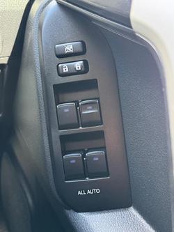 2022 Toyota
                Landcruiser Prado GX