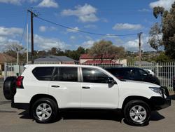 2022 Toyota
Landcruiser Prado GX