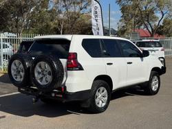 2022 Toyota
                Landcruiser Prado GX