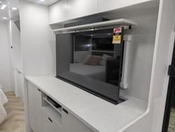 2025 Lotus Caravans Hollywood