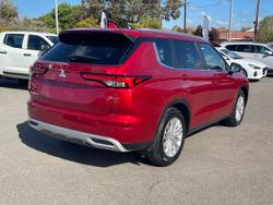 2022 Mitsubishi Outlander LS