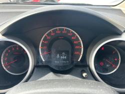 2013 Honda
                Jazz Vibe-S