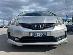 2013 Honda
                Jazz Vibe-S