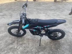 2025 Sur-ron 2025 SUR-RON ELECTRIC HYPER BEE SHORT WHEEL Blue