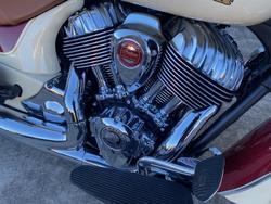 2025 Indian SPRINGFIELD SPECIAL EDITION IVORY WHITE