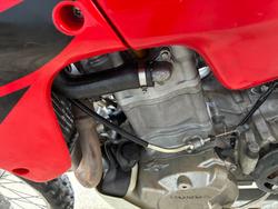 2000 Honda XR650R Red