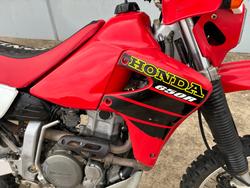 2000 Honda XR650R Red