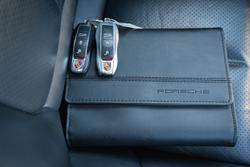 2015 Porsche
Cayenne S E-Hybrid