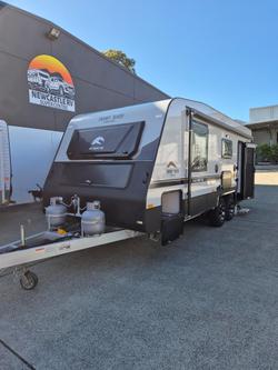 Snowy River SRC21 Full Ensuite Semi OFF Road Near New!
