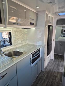 2024 Snowy River Src21 Full Ensuite Semi Off Road Near New!