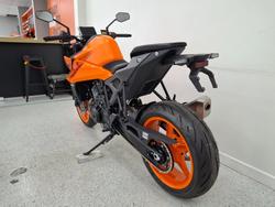 2024 Ktm 990 DUKE Orange