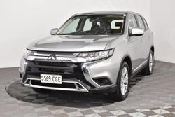 2020 Mitsubishi Outlander ES