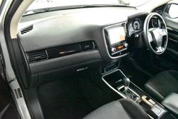 2020 Mitsubishi Outlander ES