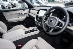 2025 Volvo XC90 Ultra B5 Bright