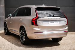 2025 Volvo XC90 Ultra B5 Bright