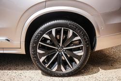 2025 Volvo XC90 Ultra B5 Bright