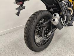 2026 Triumph SCRAMBLER 400 XC Racing Yellow