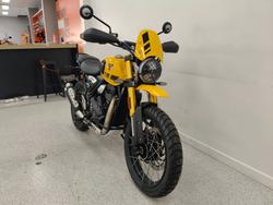 2026 Triumph SCRAMBLER 400 XC Racing Yellow