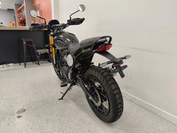 2026 Triumph SCRAMBLER 400 XC Storm Grey