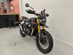 2026 Triumph SCRAMBLER 400 XC Storm Grey
