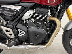 2025 Triumph 2025 Triumph 400CC SPEED 400 Carnival Red