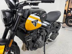 2026 Triumph 2026 Triumph 660CC Trident LAMS Yellow