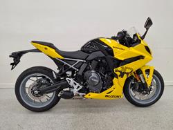Suzuki GSX-8R (GSX800FRQ)
