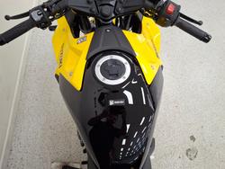 2025 Suzuki GSX-8R (GSX800FRQ) Yellow