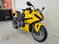2025 Suzuki GSX-8R (GSX800FRQ) Yellow