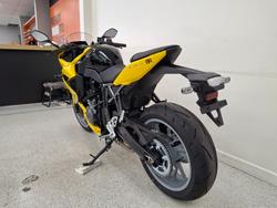 2025 Suzuki GSX-8R (GSX800FRQ) Yellow